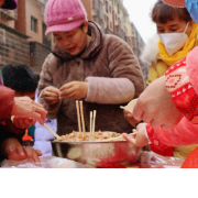 新春走基层·海报丨衡阳：打鱼丸、写春联、包饺子，最是家乡年味浓