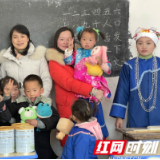 跨省助学 衡阳蒸湘区委统战部为贫困师生送去“暖冬”心意