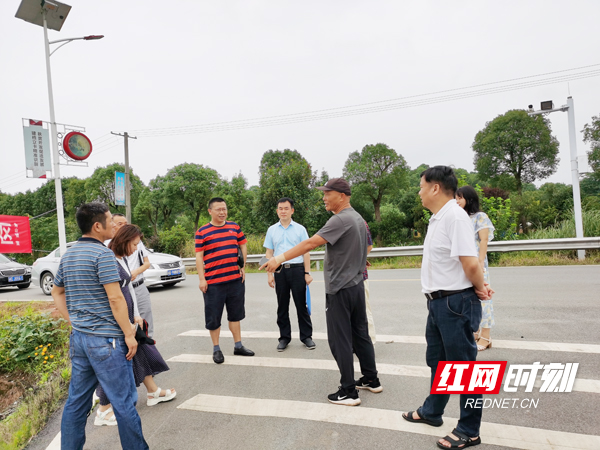 石鼓区：开展耕地抛荒治理专项督查