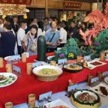 近千名志愿者护航国庆 南岳衡山景区热闹而井然