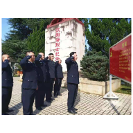 “灵魂歌手”交通岗亭上高歌 衡东快警及时处置除隐患