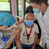 赞！衡东九旬抗美援朝老兵积极接种新冠疫苗