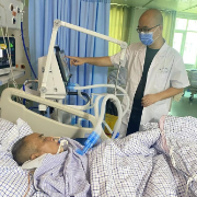 用心托起“心”希望——访南华大学附属第一医院心血管重症监护室（CCU）及心脏康复中心主任杨军