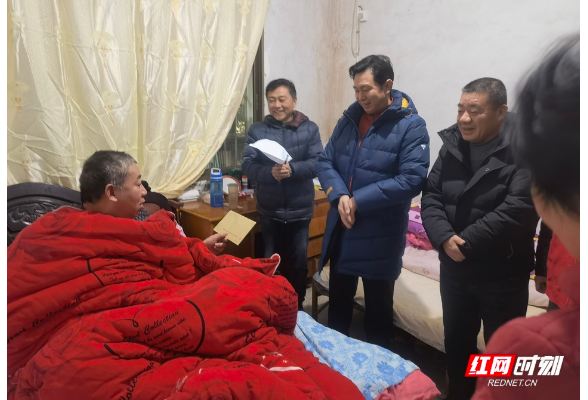 小年送温暖 岁末见关怀——石鼓区检察院开展春节慰问活动