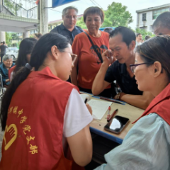 “喝上干净水 吃上热饭菜 睡上安稳觉”  衡阳县界牌镇安置转移群众400多人