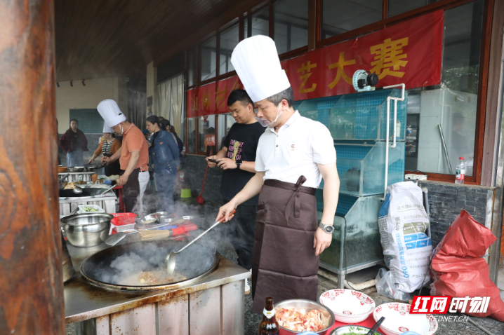 雁峰区山林村“厨神”鏖战灶台,快来选择你心中的乡野“食”力派!