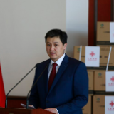 中国正式向吉尔吉斯斯坦移交首批无偿援助新冠疫苗