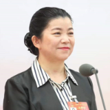直击“代表通道”丨余怀民：围绕大局履职尽责 紧贴民生 紧接地气