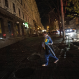 俄大桥被炸、乌大幅丧失供电能力,双方进入“基础设施之战”