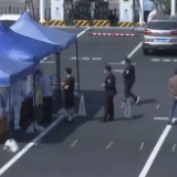 新闻特写丨守望相助 共同守“沪”