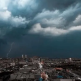 升温！暴雨！湖南发布地质灾害黄色预警！晴天要等到…
