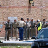 十年来最严重校园大屠杀，下一代的“美国噩梦”