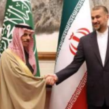 伊朗外长和沙特外交大臣通电话：双方正朝着更多合作方向发展