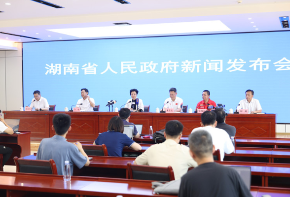 洞庭湖决口预计7月9日12时前完成封堵丨直击发布会①