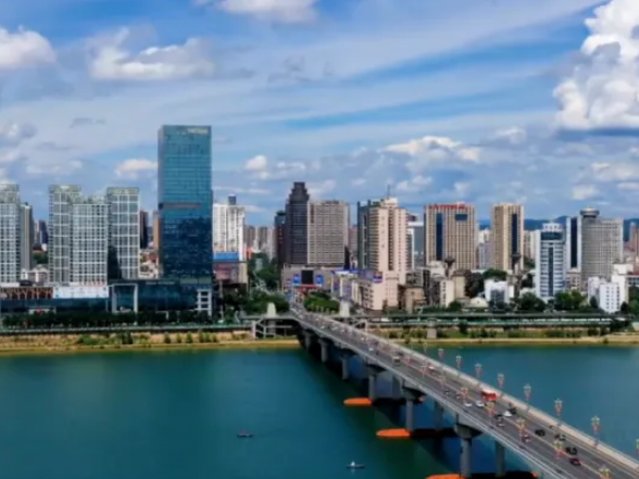 央媒看湖南丨长株潭，工业重镇“霸得蛮”