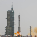 神舟二十二号飞船发射取得圆满成功