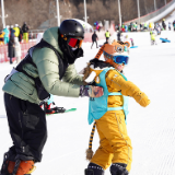 春秋假后多地迎来“雪假”,为何备受关注?会带来哪些效应?