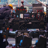 “邵阳速度”！这家企业18分钟“智造”一辆工程车