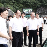 毛伟明赴张家界市调研文旅产业发展