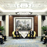 毛伟明会见巴基斯坦客人