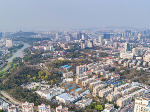 长沙望城区48个项目集中签约落户