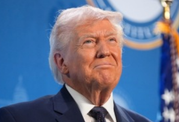 特朗普：将取消一些与石油相关的制裁，以平抑油价