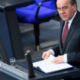 德防长：德国军队不会参与针对伊朗的战争