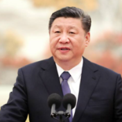 满腔真情做学生的引路人(总书记和我握过手)