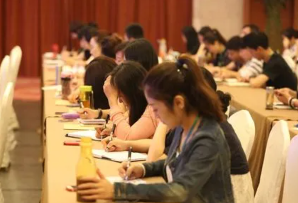 2022年湖南省中青年人才专题研修班开班