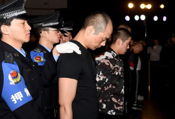 安仁县20人涉黑案二审维持原判，主犯数罪并罚被判19年