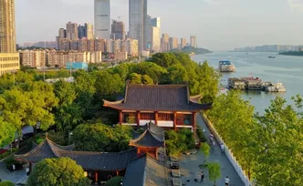 时刻回ing丨网友细数长沙湘江风光带七大问题，城管：加大执法力度