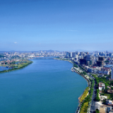 潇湘平：加快构建现代化产业体系