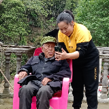 蓝山：“一门式”服务让群众少跑腿