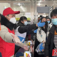 东安组织青年开展交通劝导志愿服务
