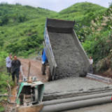 湖南江华：织密农村路网 助力乡村振兴
