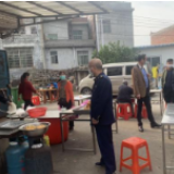 回龙圩：疫情防控餐饮复工“两不误”
