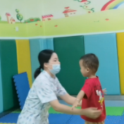 永州市妇幼保健院：语言前技巧之如何进行目光接触训练