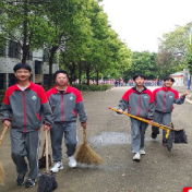 永州一中：养成劳动习惯 改善校园环境