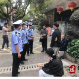 江华公安局交警大队开展交通安全小知识现场宣讲