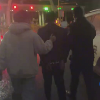 蓝山：驾驶人为躲避疫情防控检查强行冲卡 被强制集中隔离