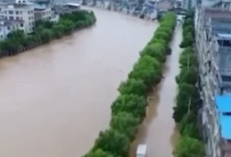 央视新闻丨宁远：强降雨致多处内涝 各部门有序应对