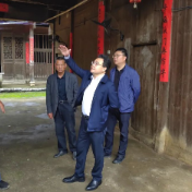 零陵：赵立平深入邮亭圩镇开展调研