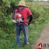 江华白芒营镇：开展道路清障行动 保障群众出行安全