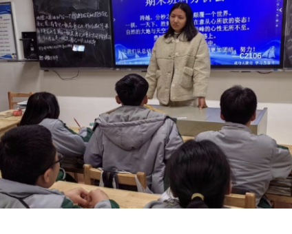 永州市黄冈博才学校初中部各班组织开展班科分析会 为实现学校教育教学的大力提升奠定基础