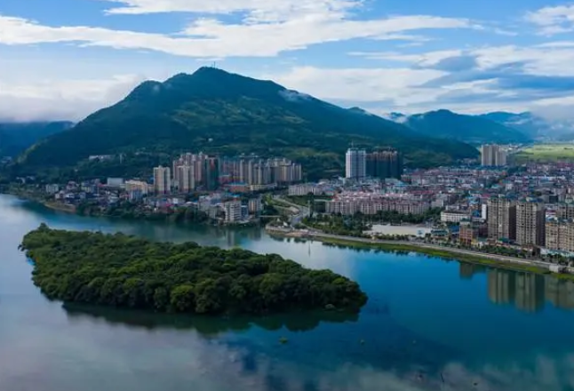 双牌县召开湖南省油菜花节（双牌分会场）暨青龙洞景区开园筹备工作调度会