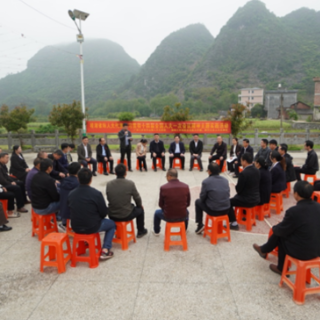 湘桂省际人大代表学习贯彻十四届全国人大一次会议精神