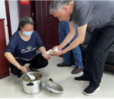 一锅茶叶蛋的“温暖”