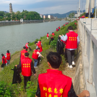 蓝山：整治农村环境 建设和美乡村