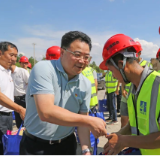 夏日送清凉！赵立平带队看望慰问高温下坚守岗位的一线工作者