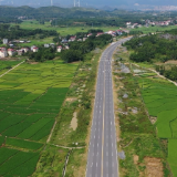 江华沱江镇山寨村：乡村振兴工厂建在村里